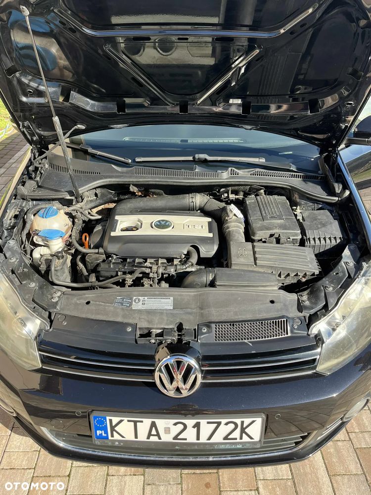 Volkswagen Golf - 6