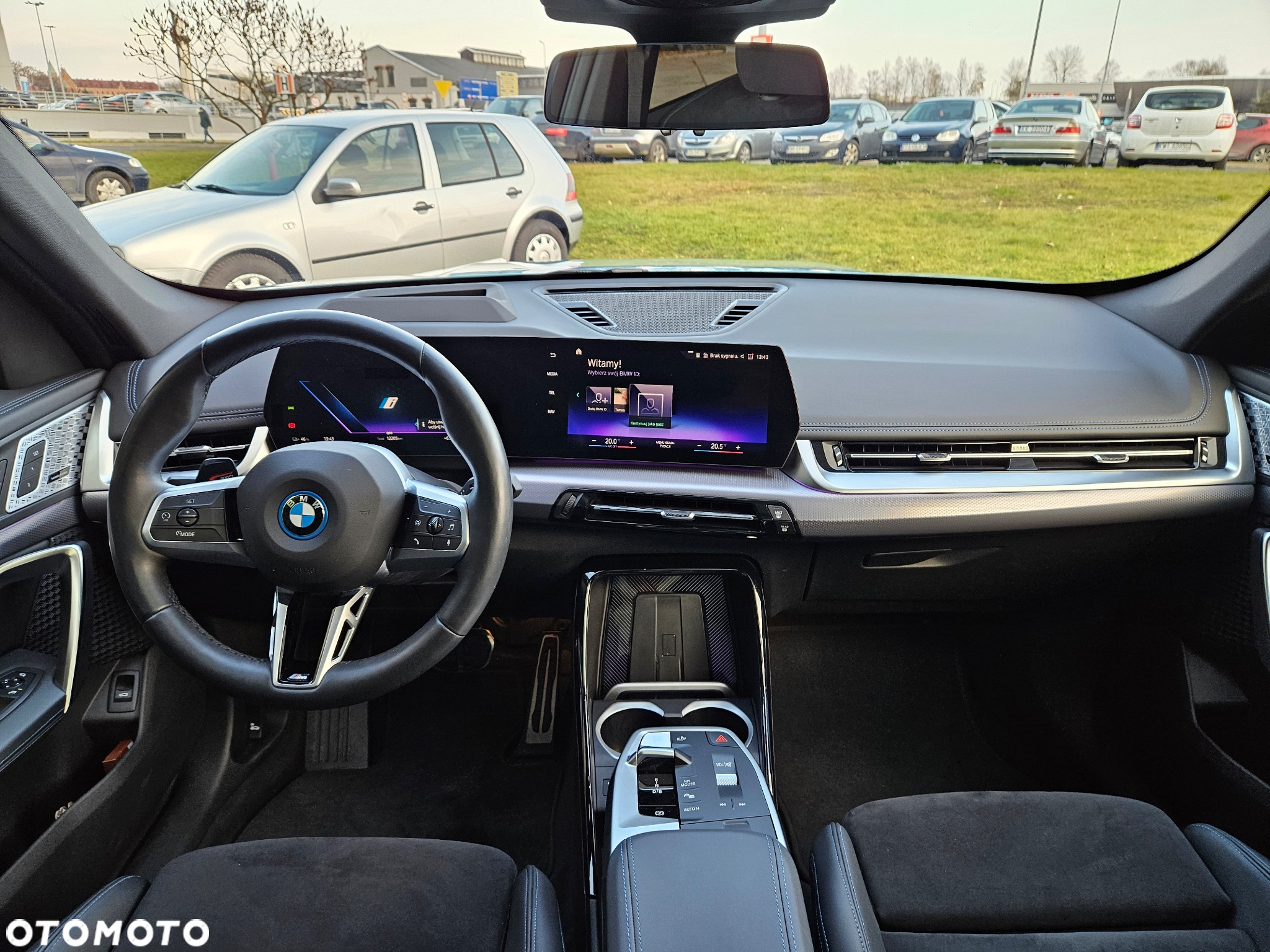 BMW iX xDrive40 76.6kWh Signature - 13