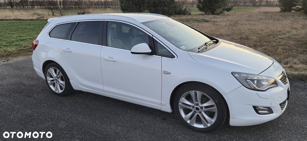 Opel Astra 2.0 CDTI DPF Cosmo - 12