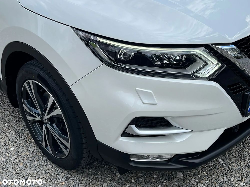 Nissan Qashqai 1.3 DIG-T N-Connecta - 16