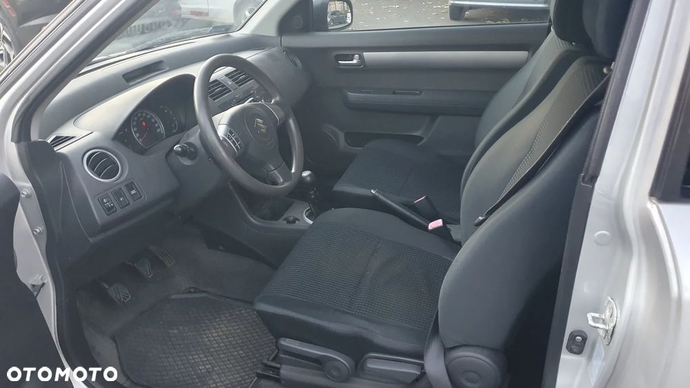Suzuki Swift 1.3 Comfort - 9