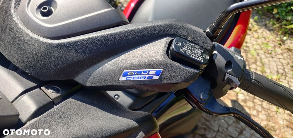 Yamaha NMAX - 8