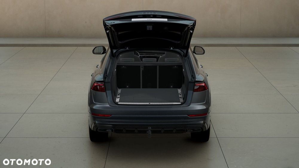 Audi Q8 - 11