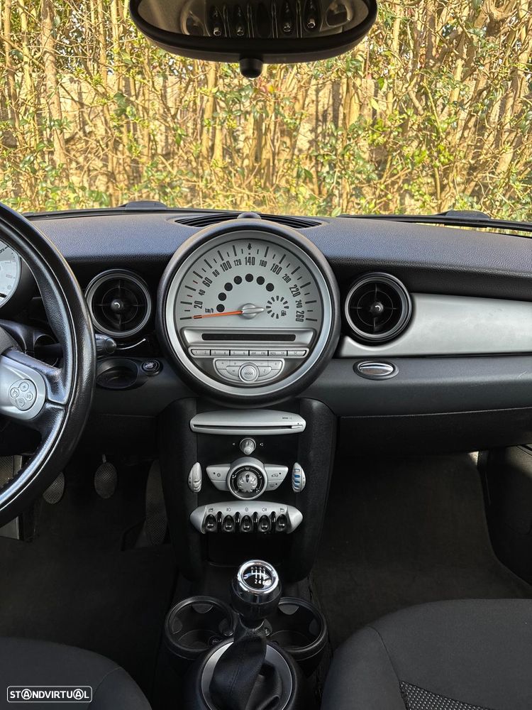 MINI Clubman One - 11