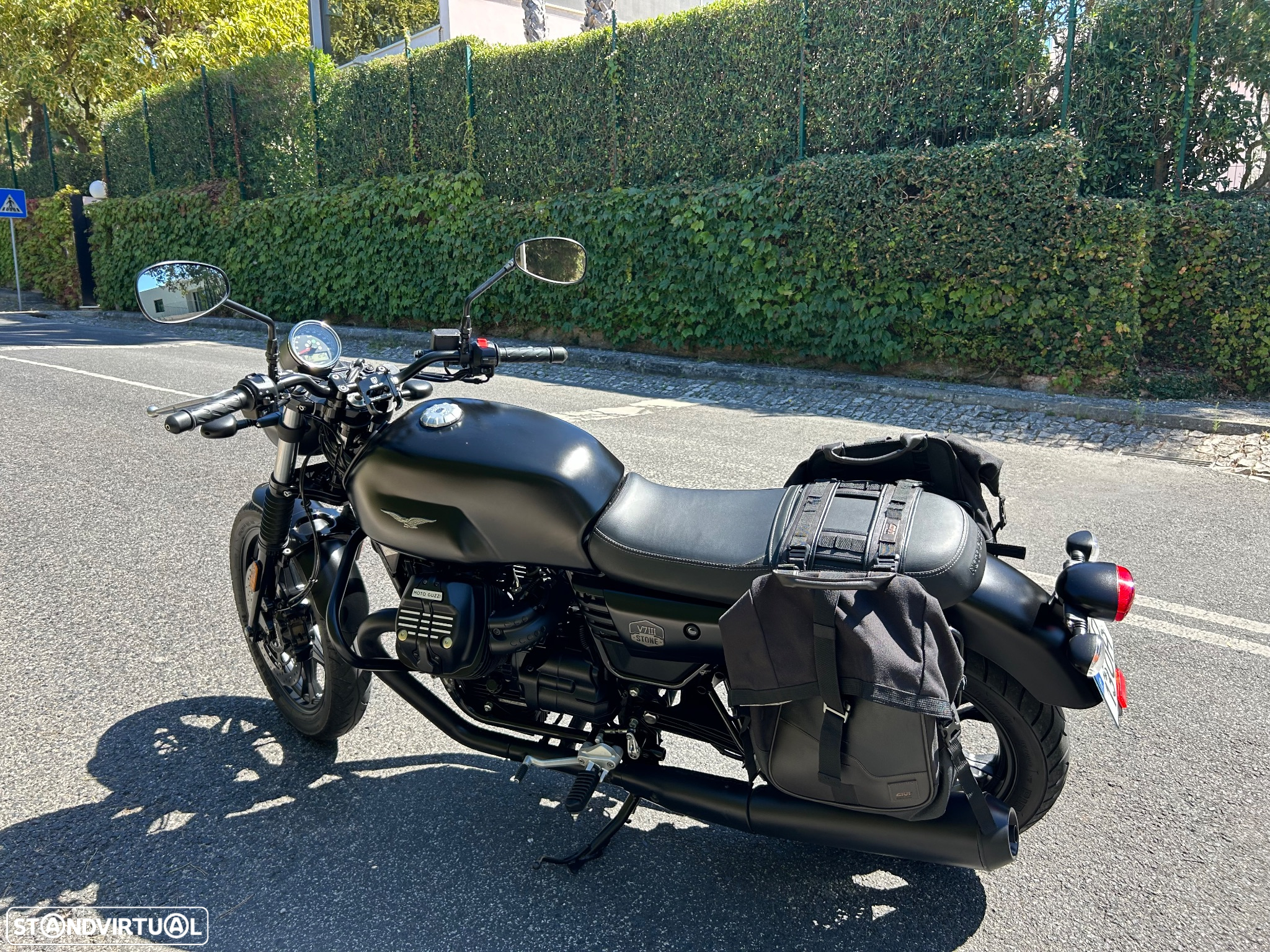 Moto Guzzi V7 ||| Stone - 14