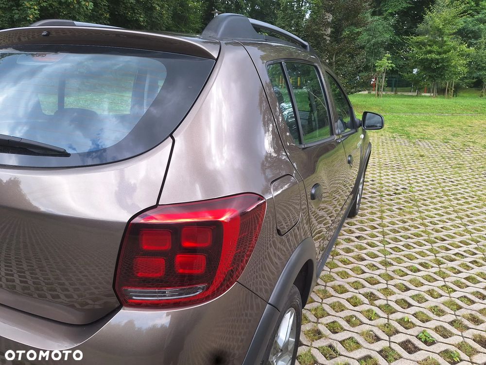 Dacia Sandero Stepway TCe 90 Prestige - 13