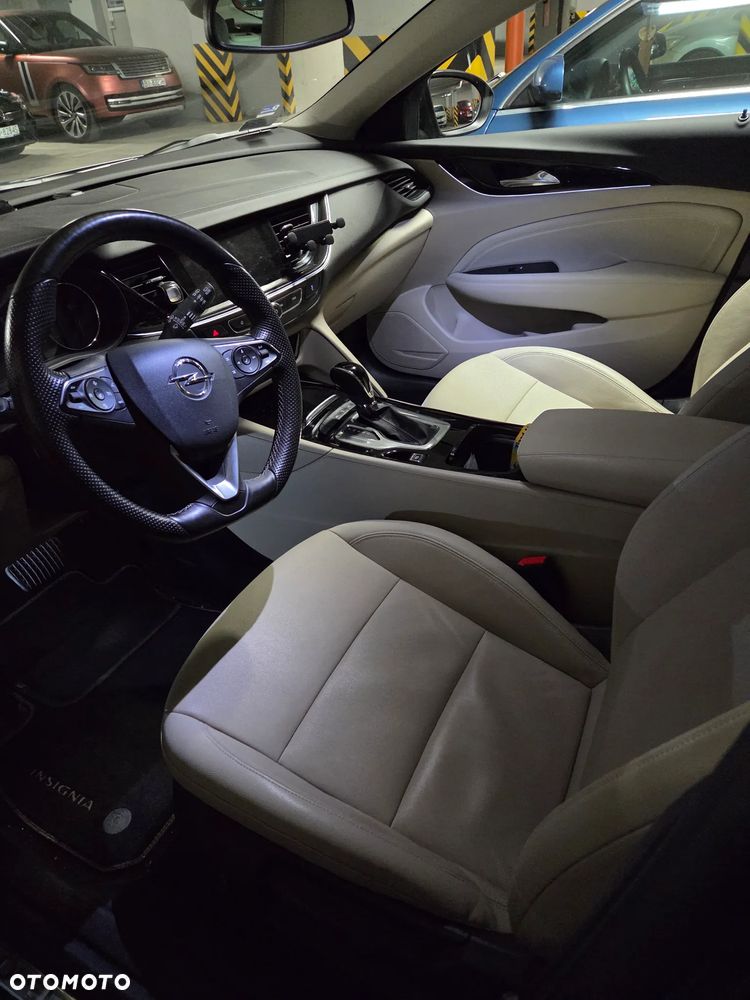 Opel Insignia 1.5 T Exclusive S&S - 12