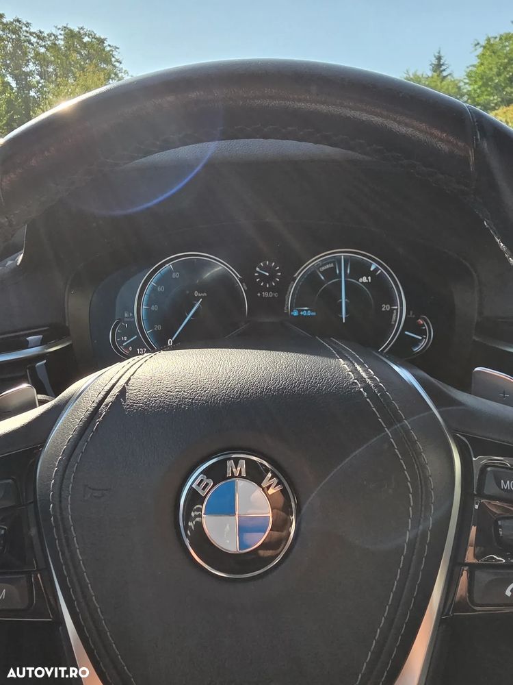BMW Seria 5 520d EfficientDynamics Edition AT - 10