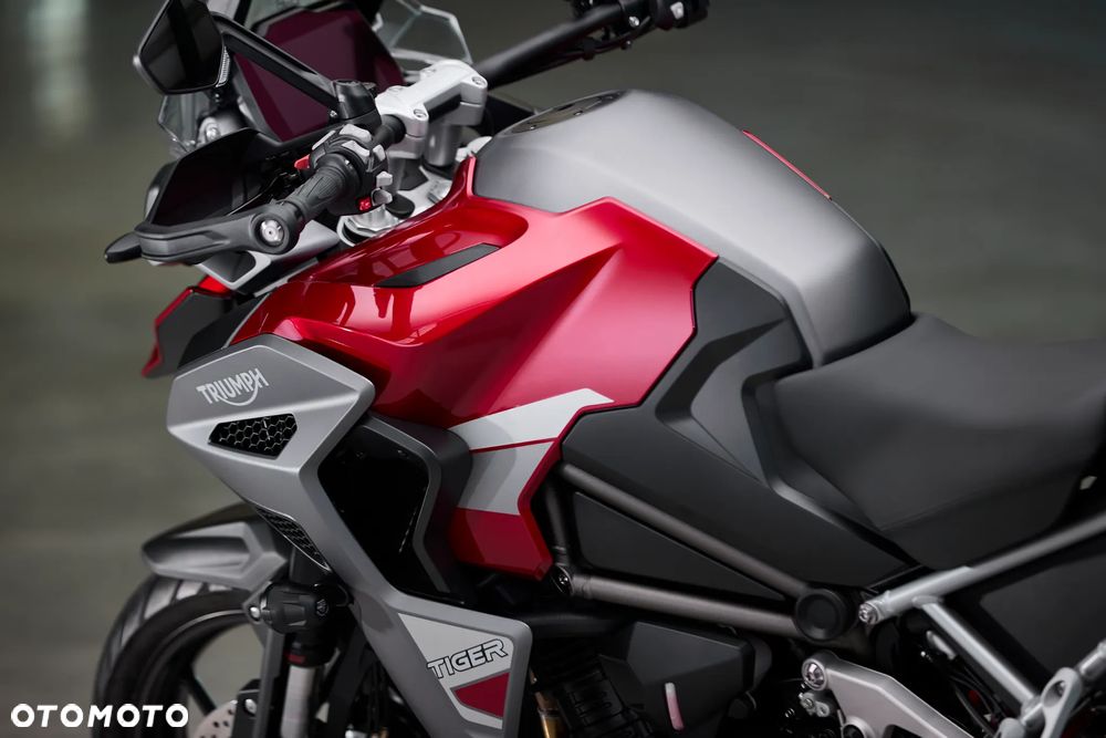 Triumph Tiger - 8