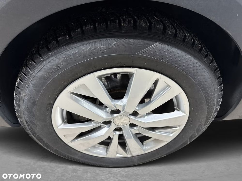 Peugeot 3008 1.6 PureTech HYbrid4 GT S&S EAT8 - 26