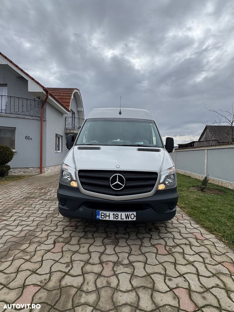 Mercedes-Benz Sprinter - 1