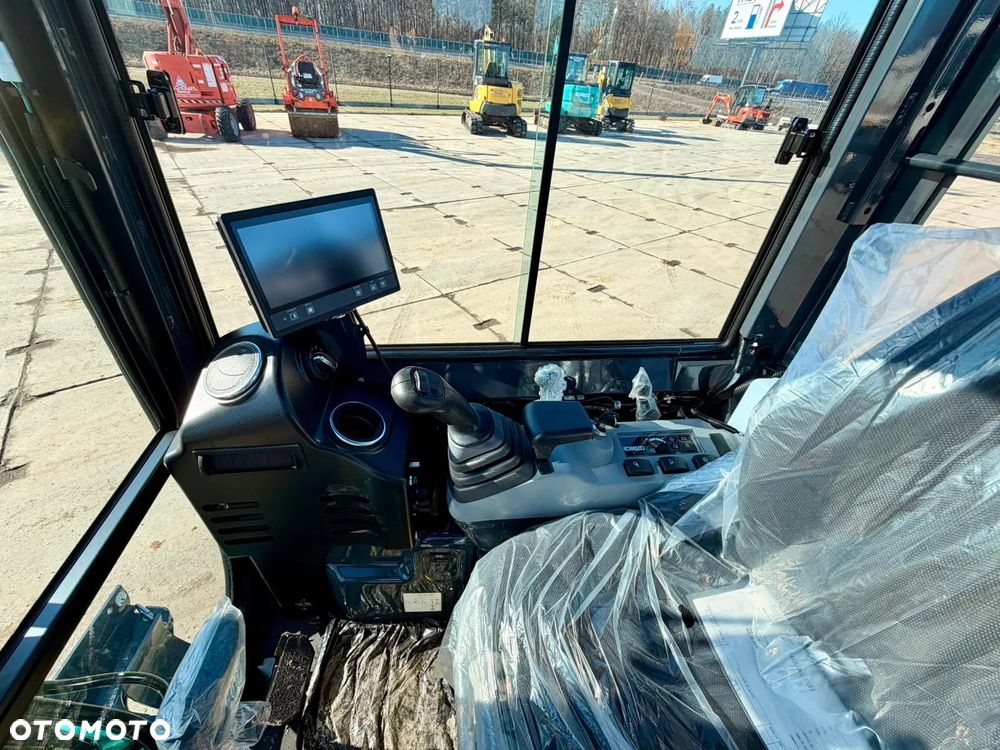 Kobelco SK17SR-3E - 15