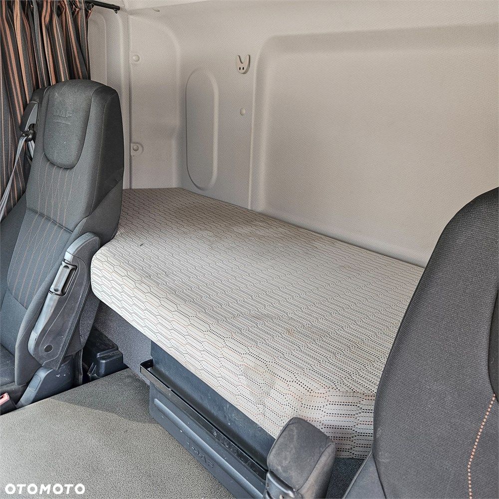 DAF CF 430  6X2 org,173 tys.km. HDS HMF 2620K5 - 7