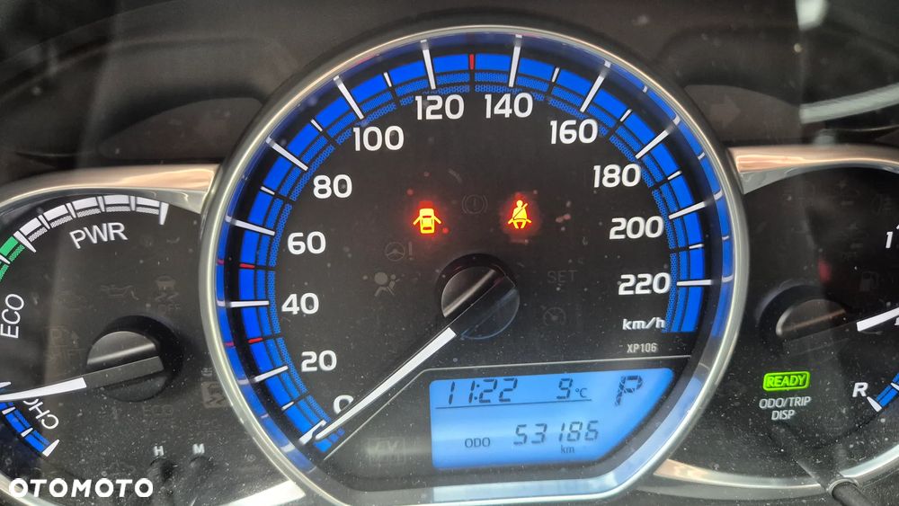 Toyota Yaris Hybrid 100 Premium - 6