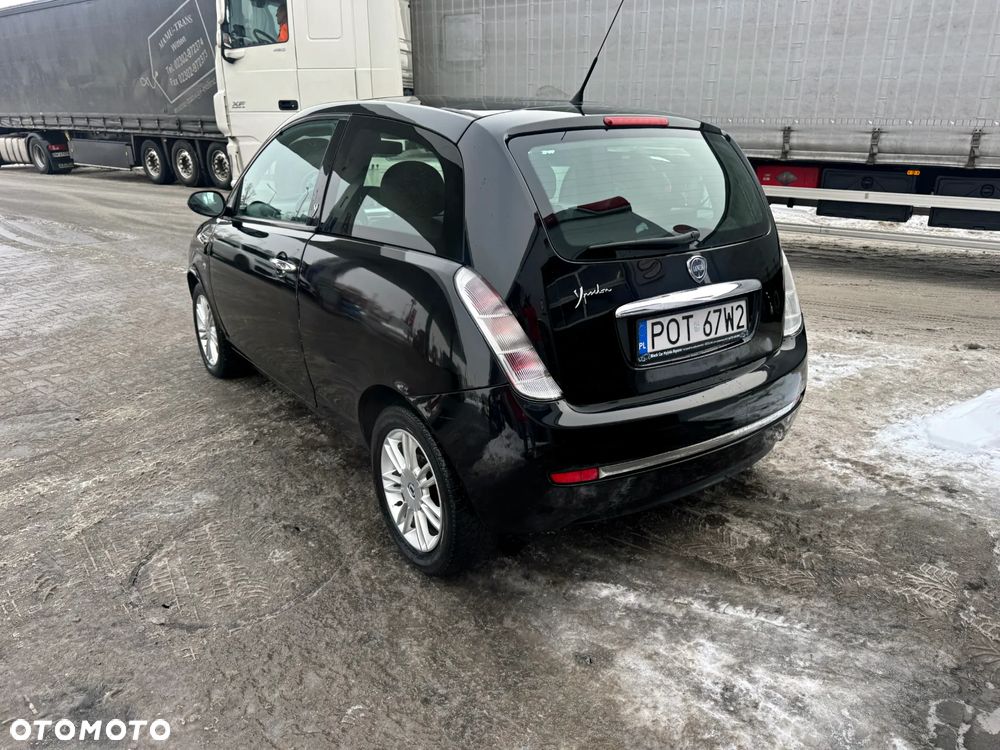 Lancia Ypsilon Y 1.4 8v Oro - 6