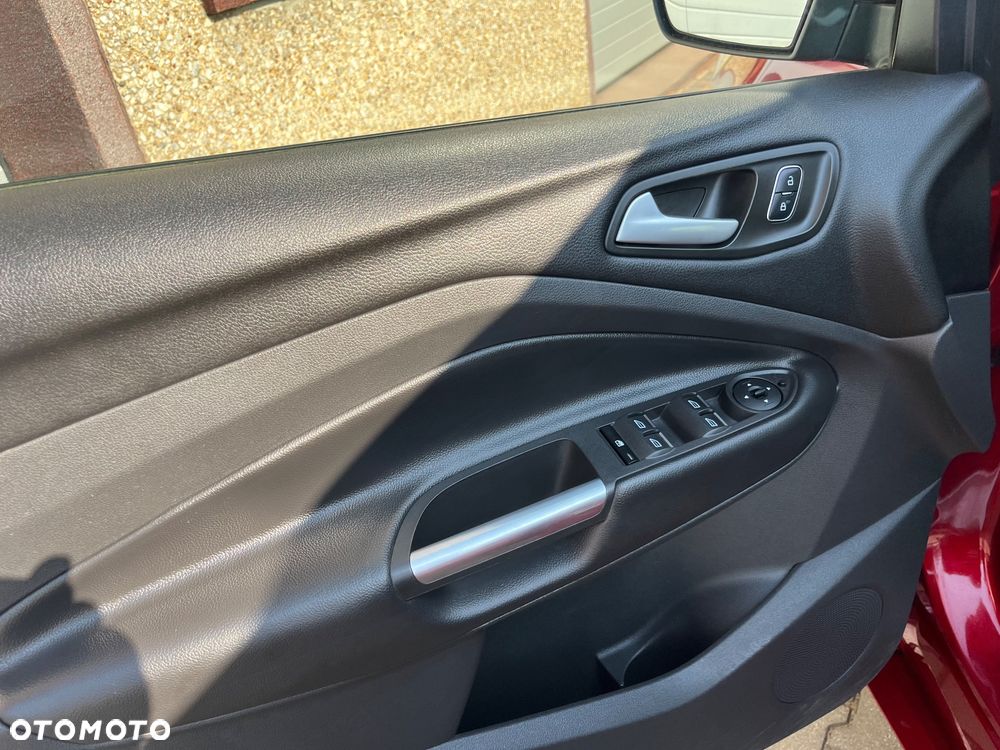 Ford Kuga 1.5 EcoBoost FWD ST-Line ASS GPF - 25