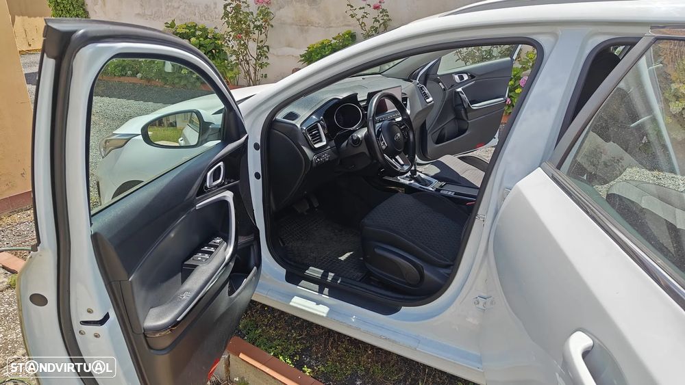 Kia Ceed SW 1.6 CRDi DCT Vision - 7