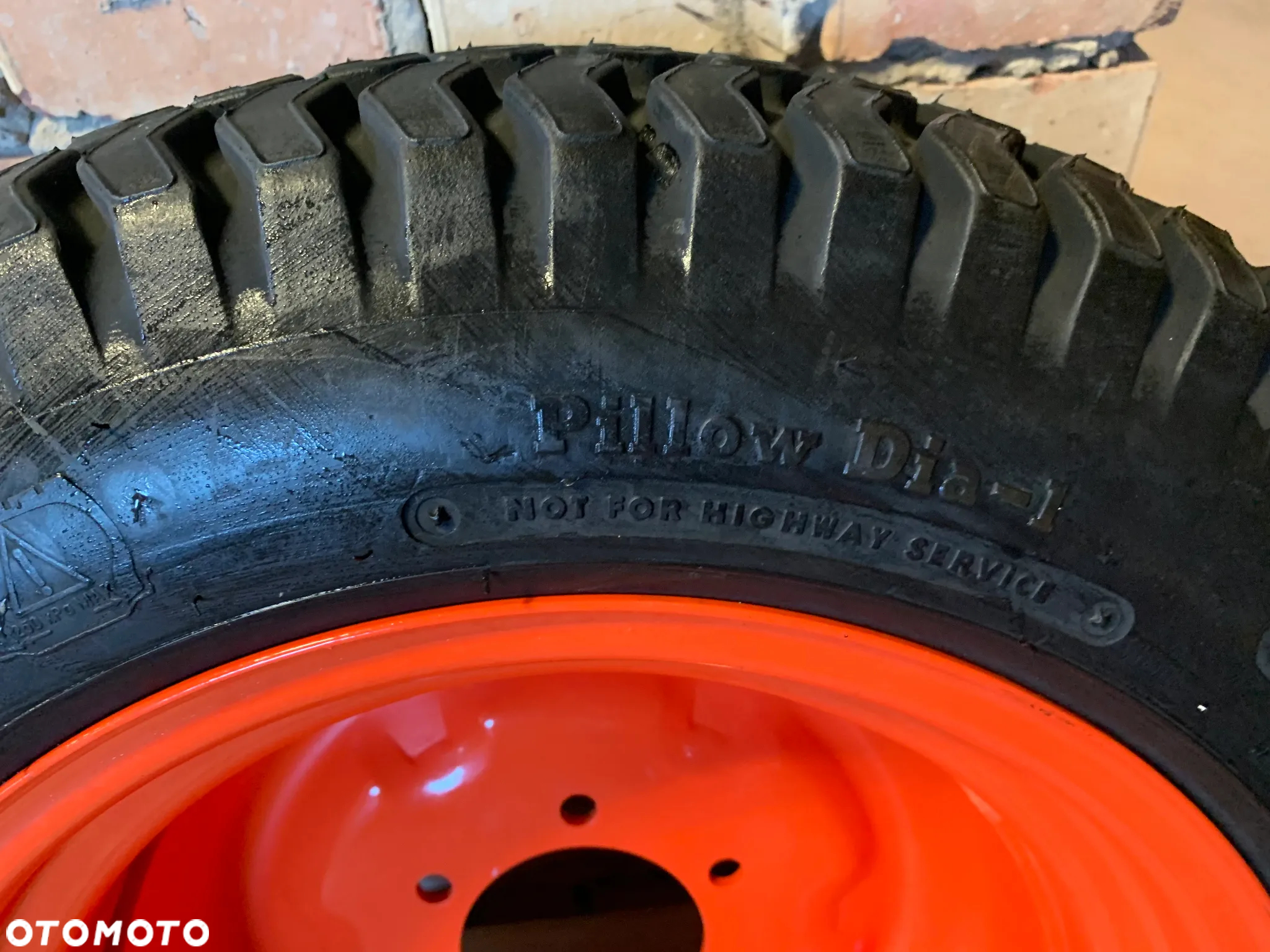 FV 23% Nowa Opona 24-8,5-14 BRIDGESTONE PILLOW DIA 1 odpowiednik 215/65/14 Opona + Felga Kubota Koła - 7