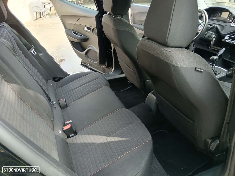 Peugeot 2008 1.5 BlueHDi Active Pack - 11