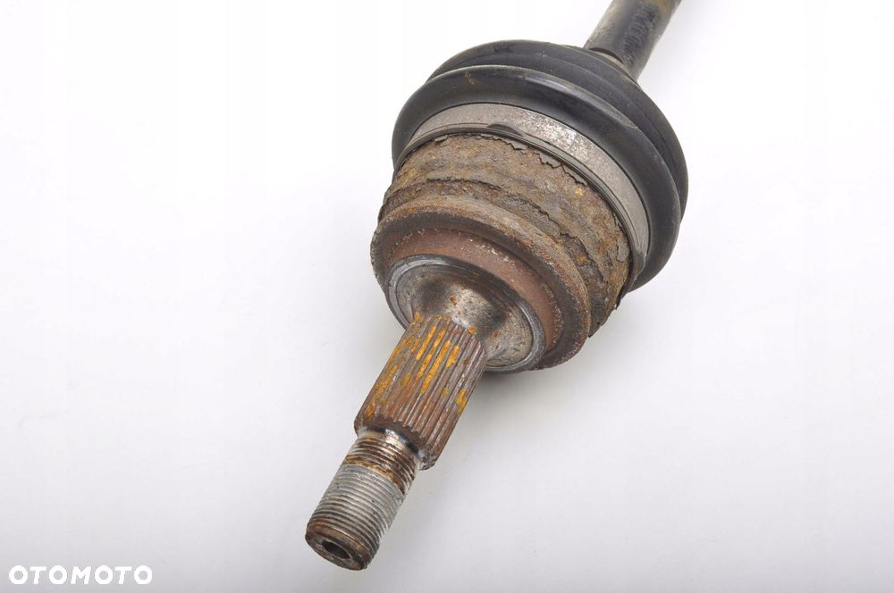 PEUGEOT 3008 II PÓŁOŚ PRAWA DŁUGA 9819435780 - 9