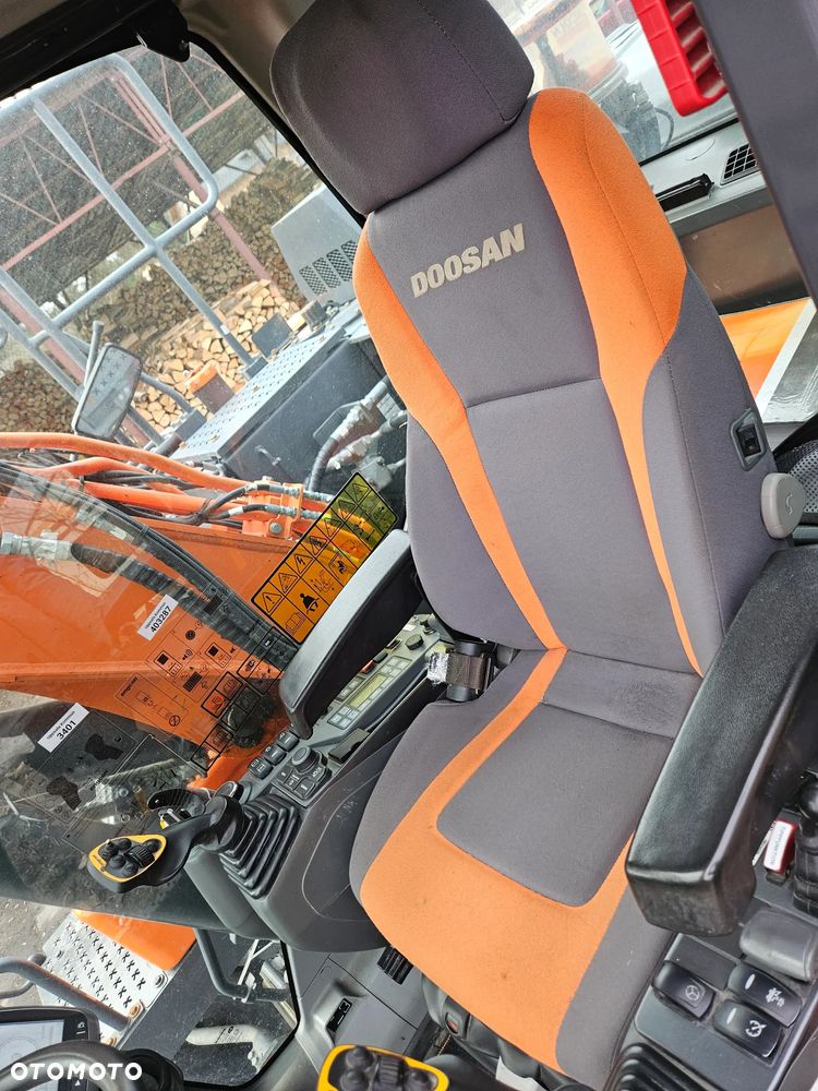 Doosan dx160 - 9