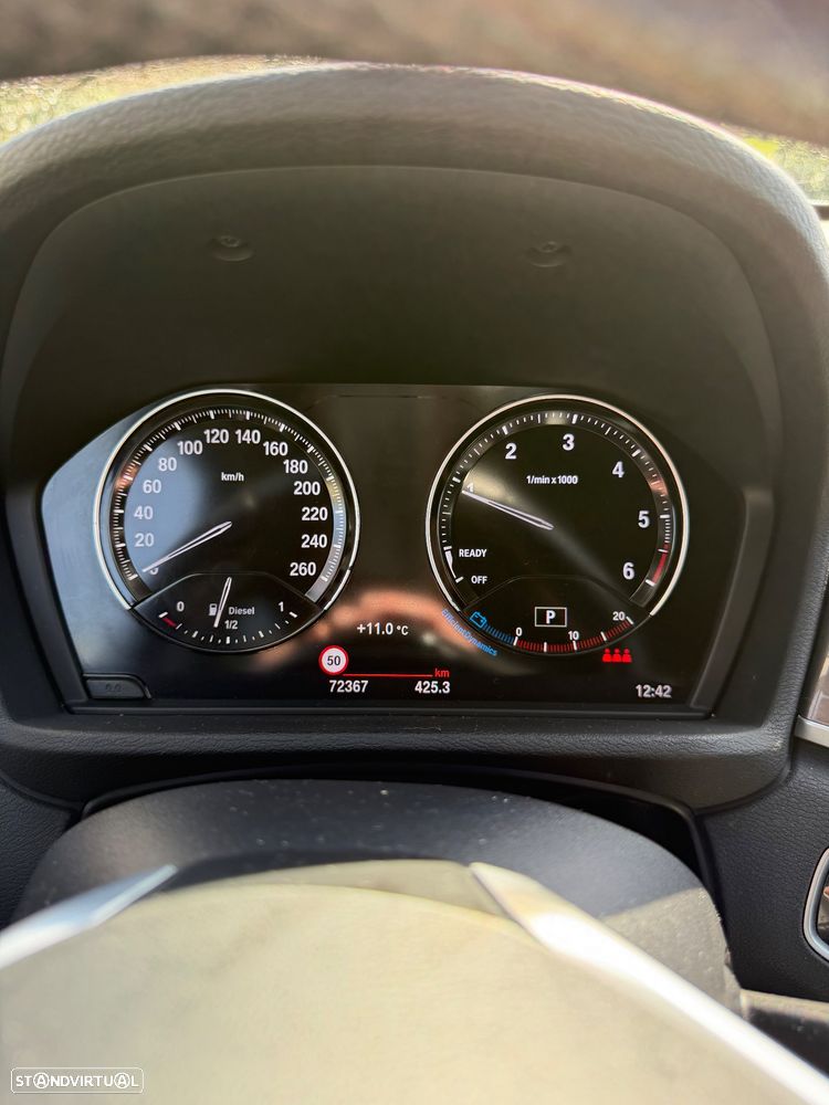 BMW X1 16 d sDrive Auto Line Sport - 3