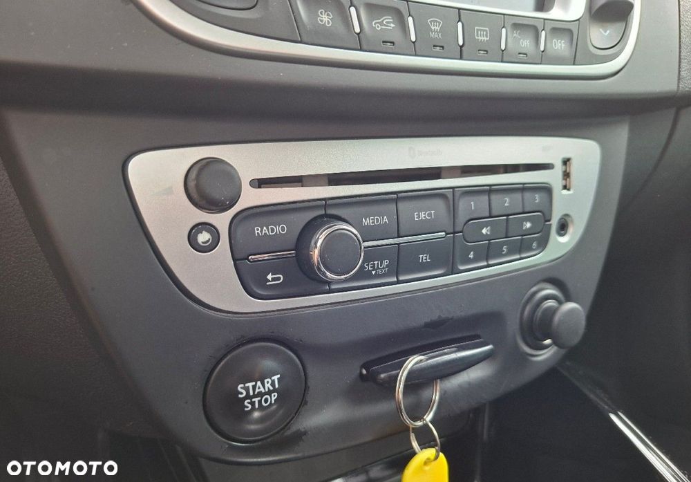 Renault Megane - 30