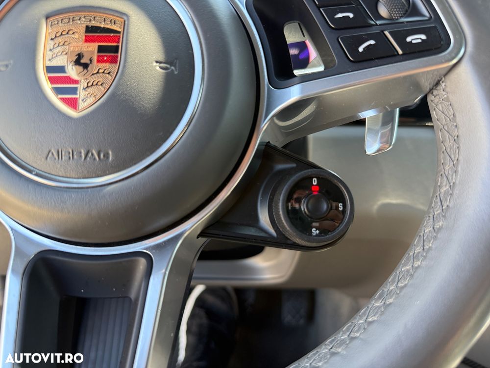 Porsche Cayenne Tiptronic S - 8