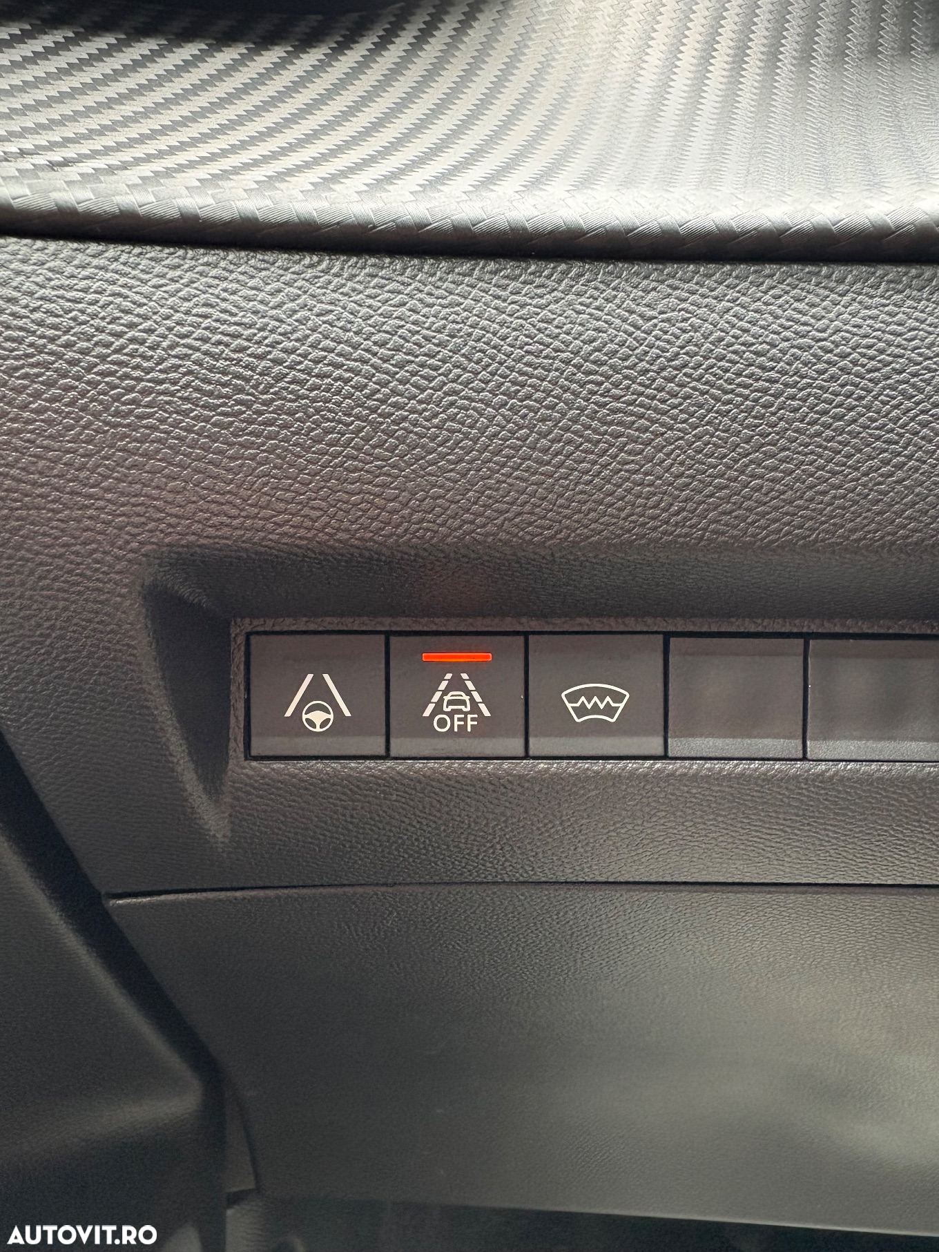 Peugeot 2008 e-2008 GT Pack - 6