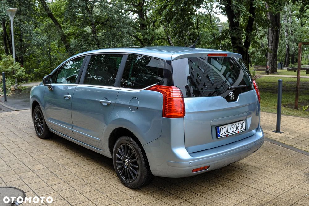 Peugeot 5008 - 3
