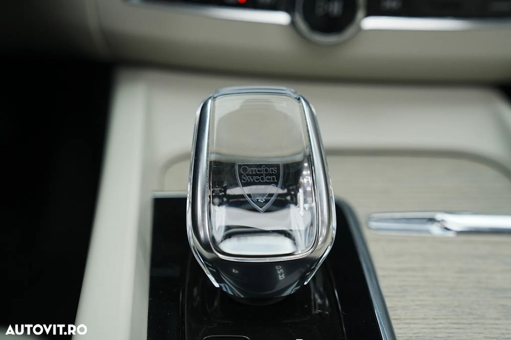 Volvo XC 60 Recharge T6 Twin Engine eAWD Inscription Expression - 37