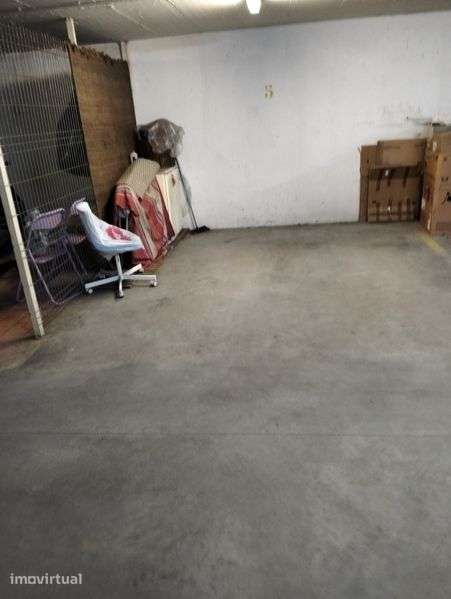 Parqueamento a alugar - Grande imagem: 2/3