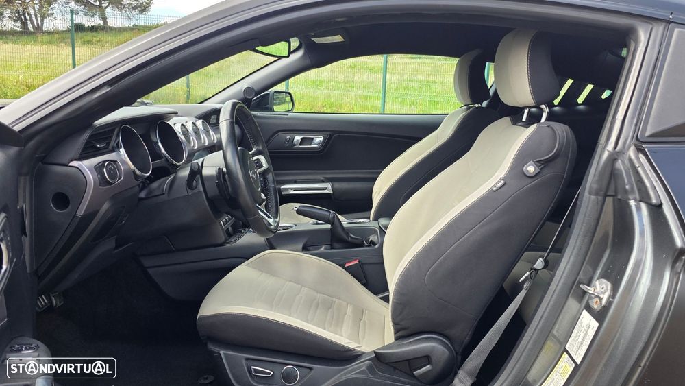 Ford Mustang 2.3i EcoBoost Aut. - 23