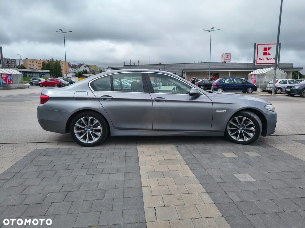 BMW Seria 5 520d xDrive - 5