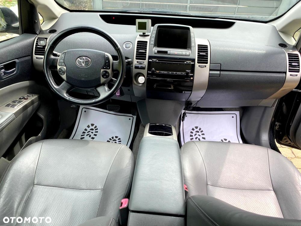 Toyota Prius 1.5 VVT-i Sol - 26