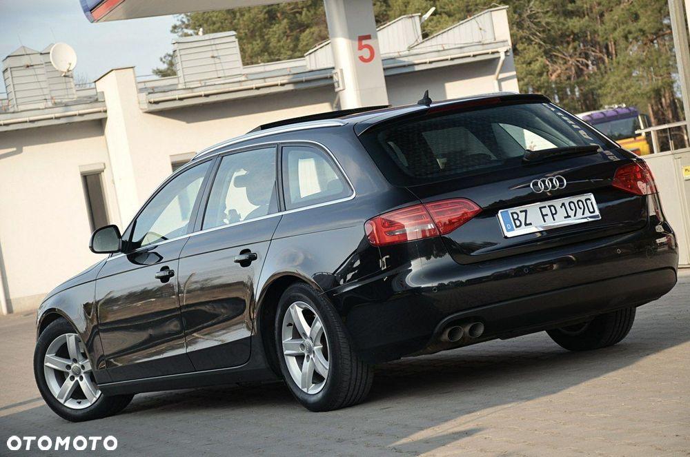 Audi A4 Avant - 11