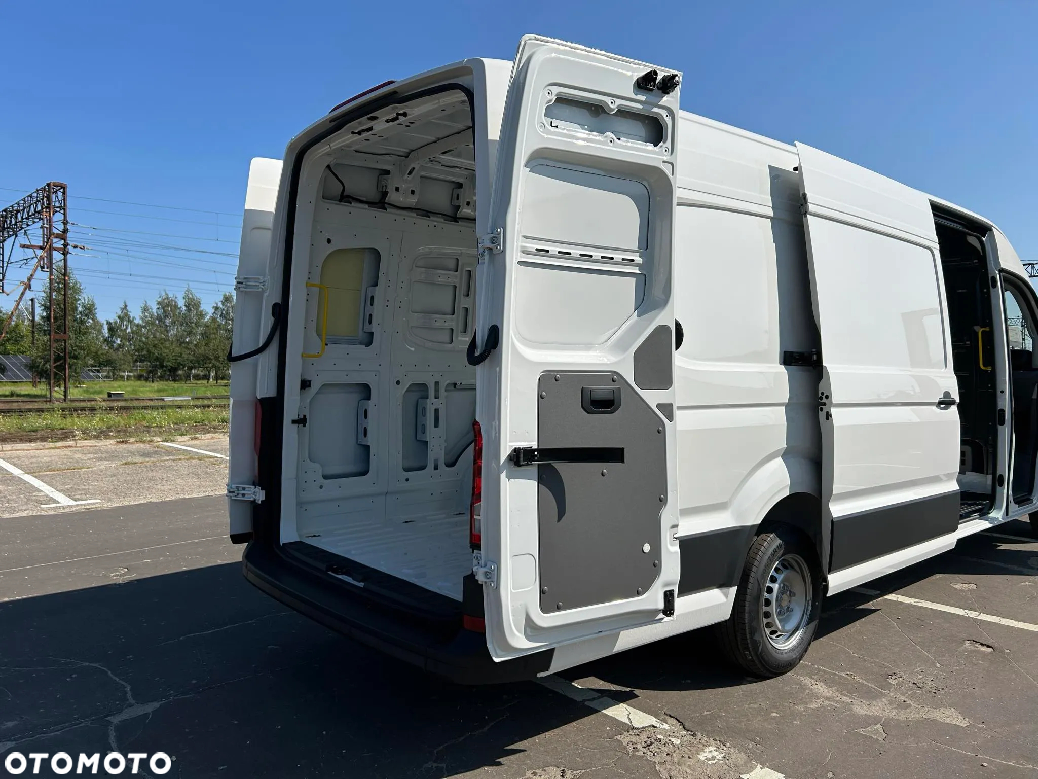 Volkswagen Crafter - 9