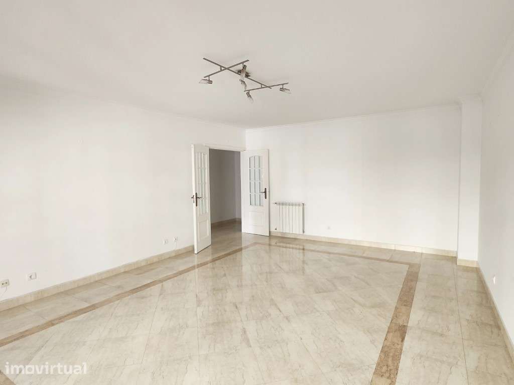 T3 - Qtª nova - Parqueamento - Grande imagem: 3/15