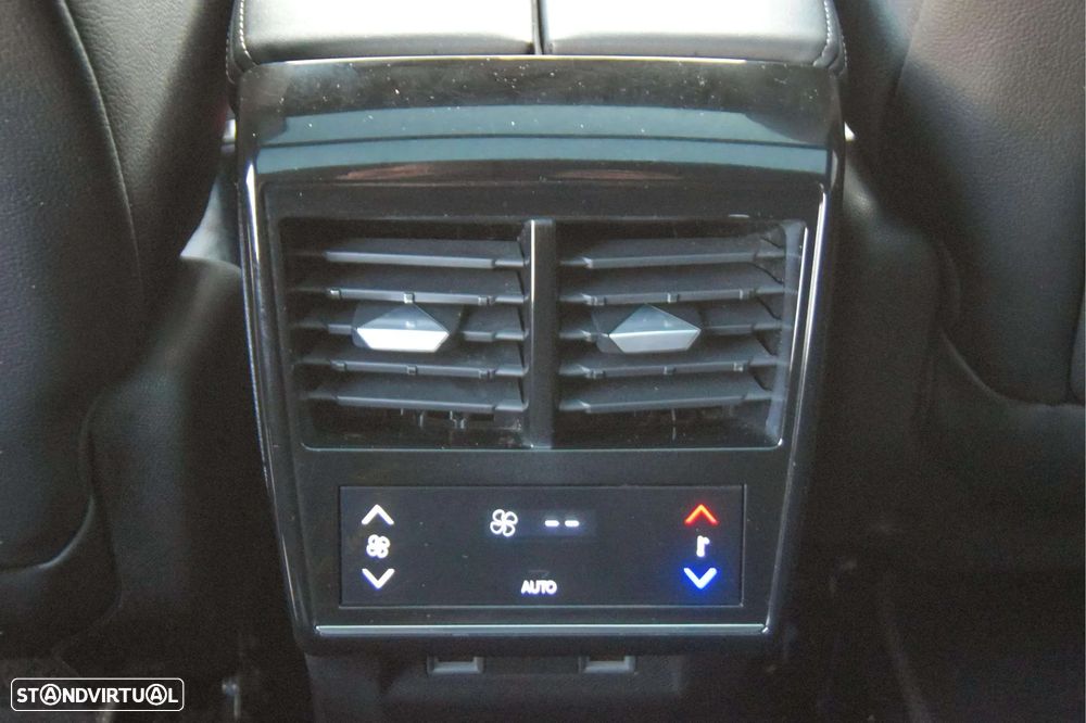 DS DS7 Crossback E-Tense Performance Line+ EAT8 - 10