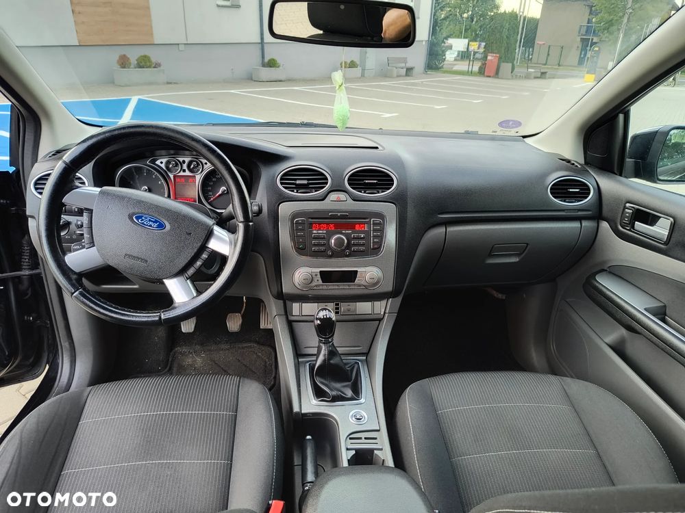 Ford Focus 1.8 FF Platinium X - 9