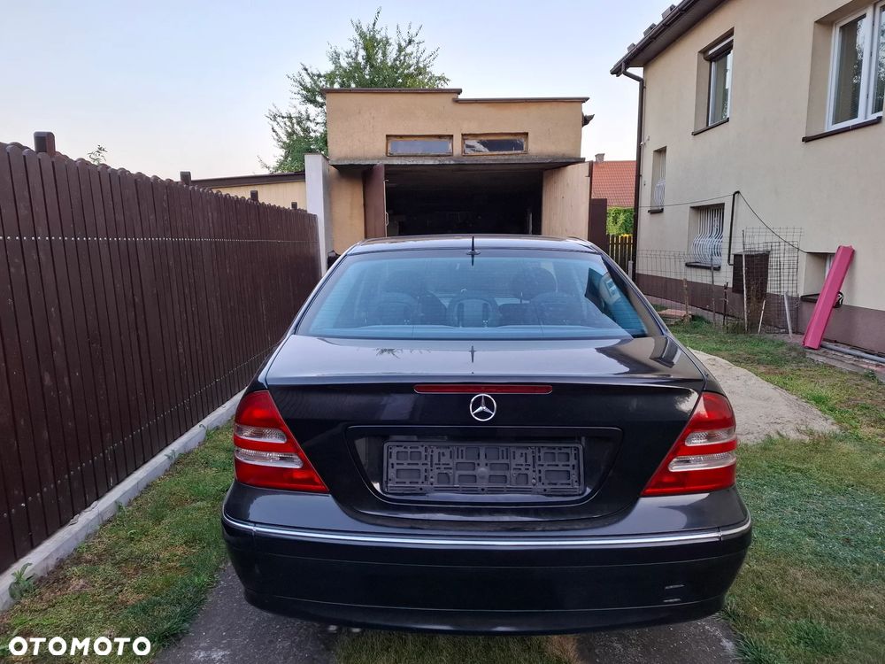 Mercedes-Benz Klasa C 200 T CDI Elegance - 2