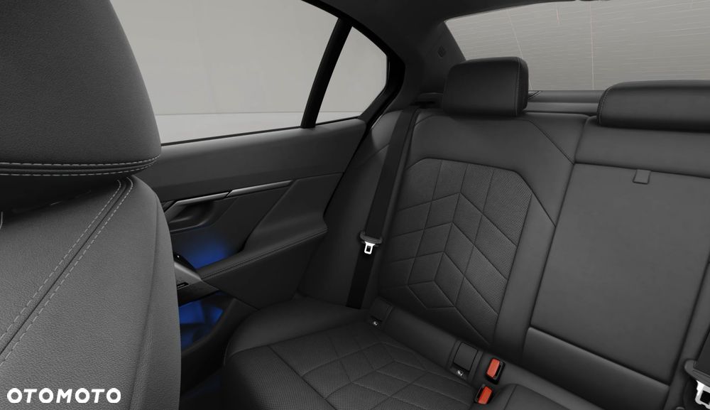 BMW Seria 5 520d xDrive - 7