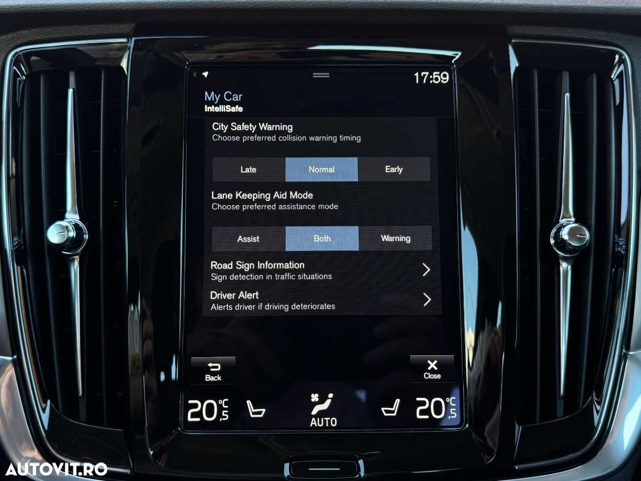 Volvo S90 D3 Momentum - 31