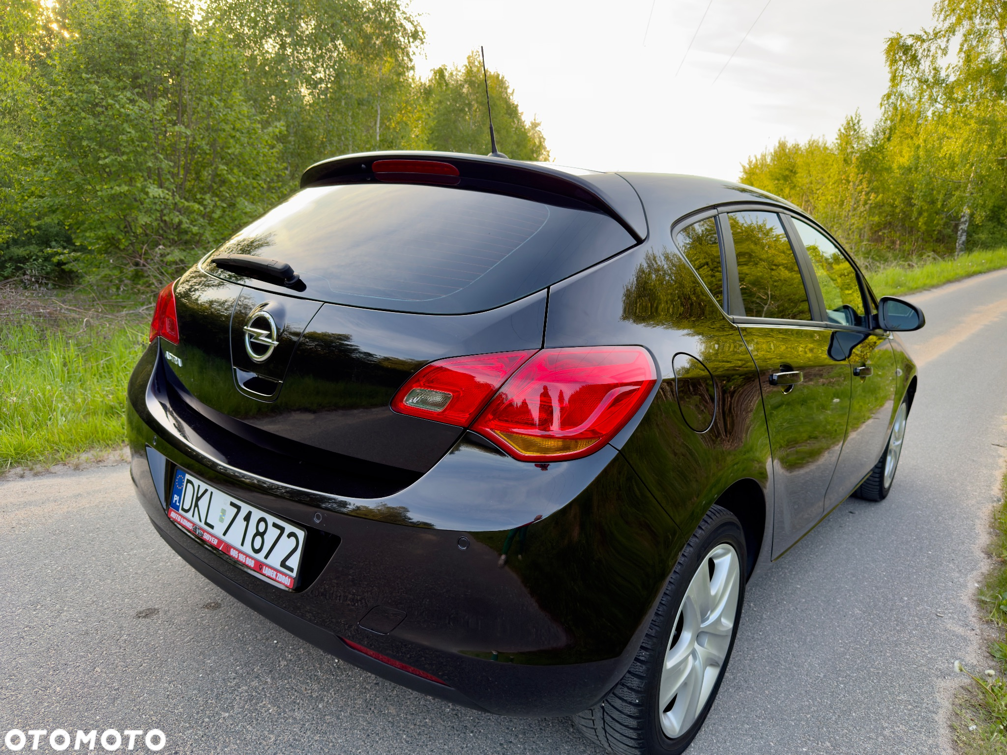 Opel Astra 1.6 Design Edition - 6
