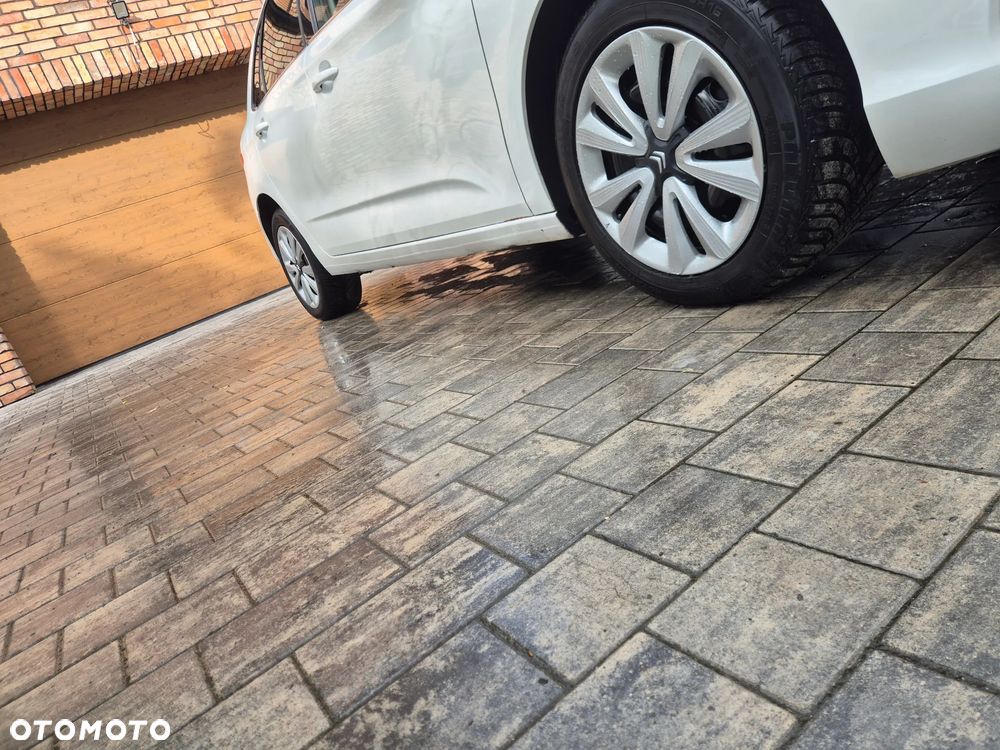 Citroën C4 e-HDi 115 Exclusive - 19