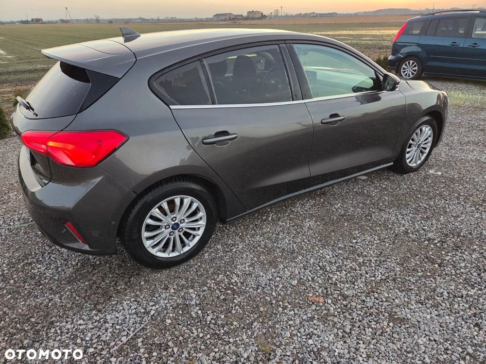 Ford Focus 1.5 EcoBoost Titanium - 6