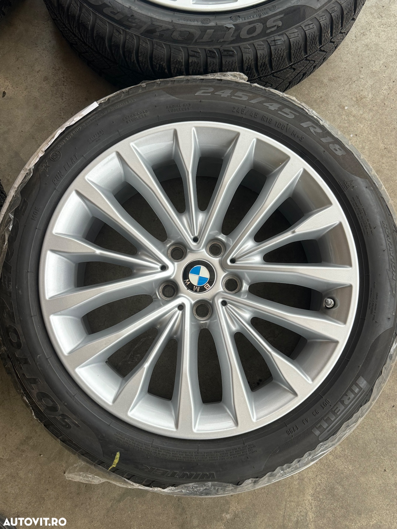 Vând jante originale BMW G30 seria 5 pe 18” cu anvelope de iarnă - 3