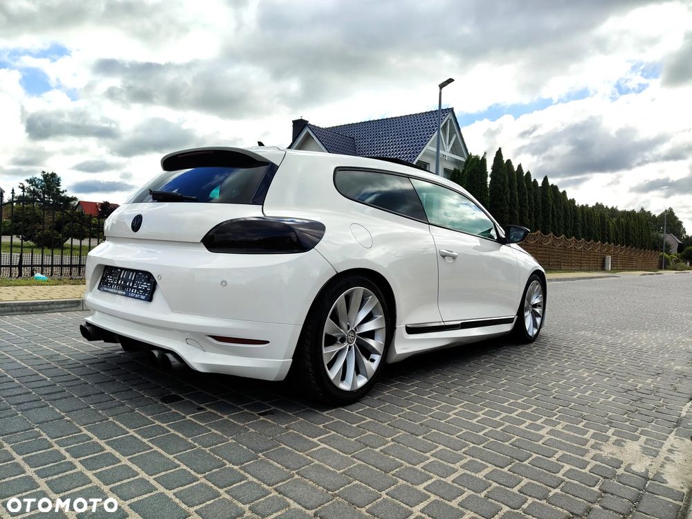 Volkswagen Scirocco 2.0 TSI DSG - 10