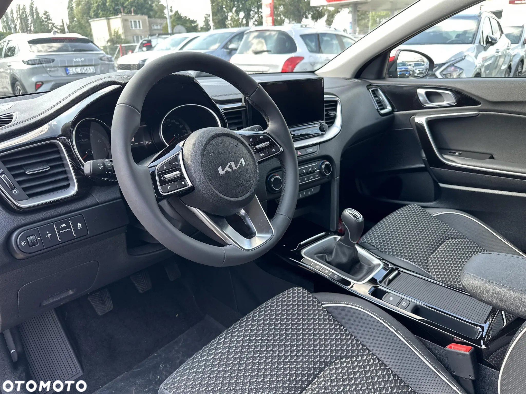 Kia Ceed 1.5 T-GDI Tribute - 11