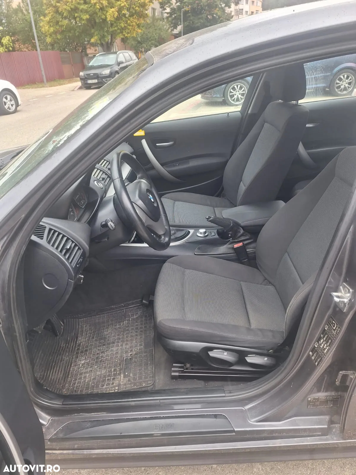 BMW Seria 1 120d Aut. - 8